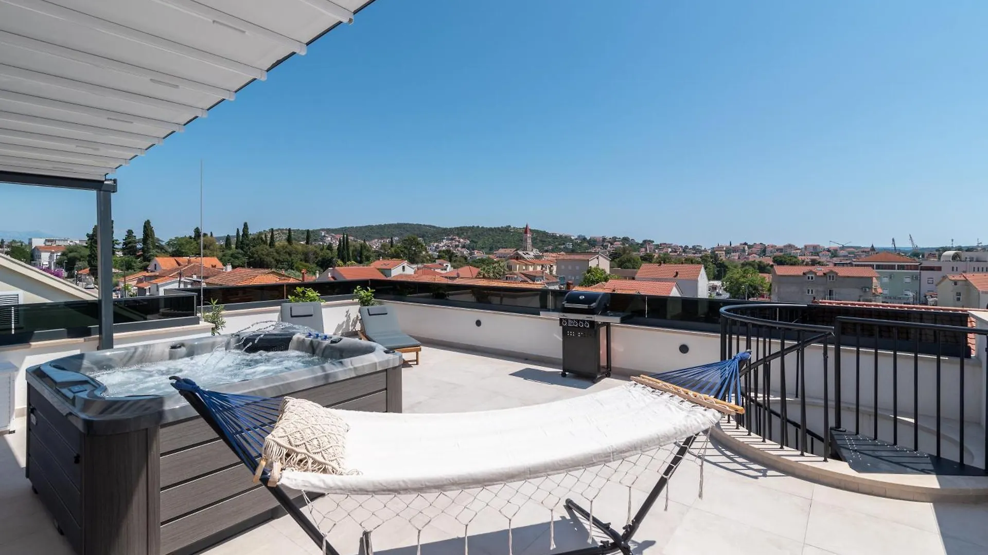Penthouse Luka Lägenhet Trogir 0*,
