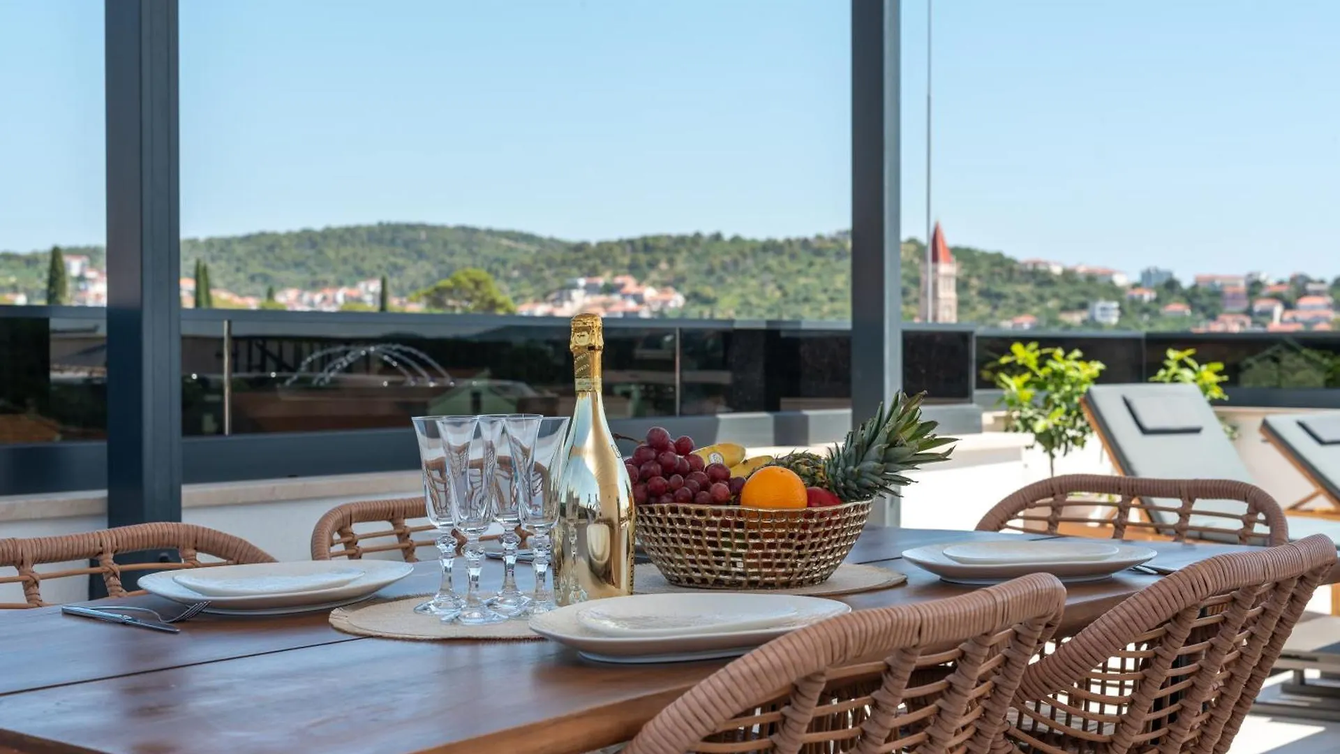 Penthouse Luka Apartment Trogir