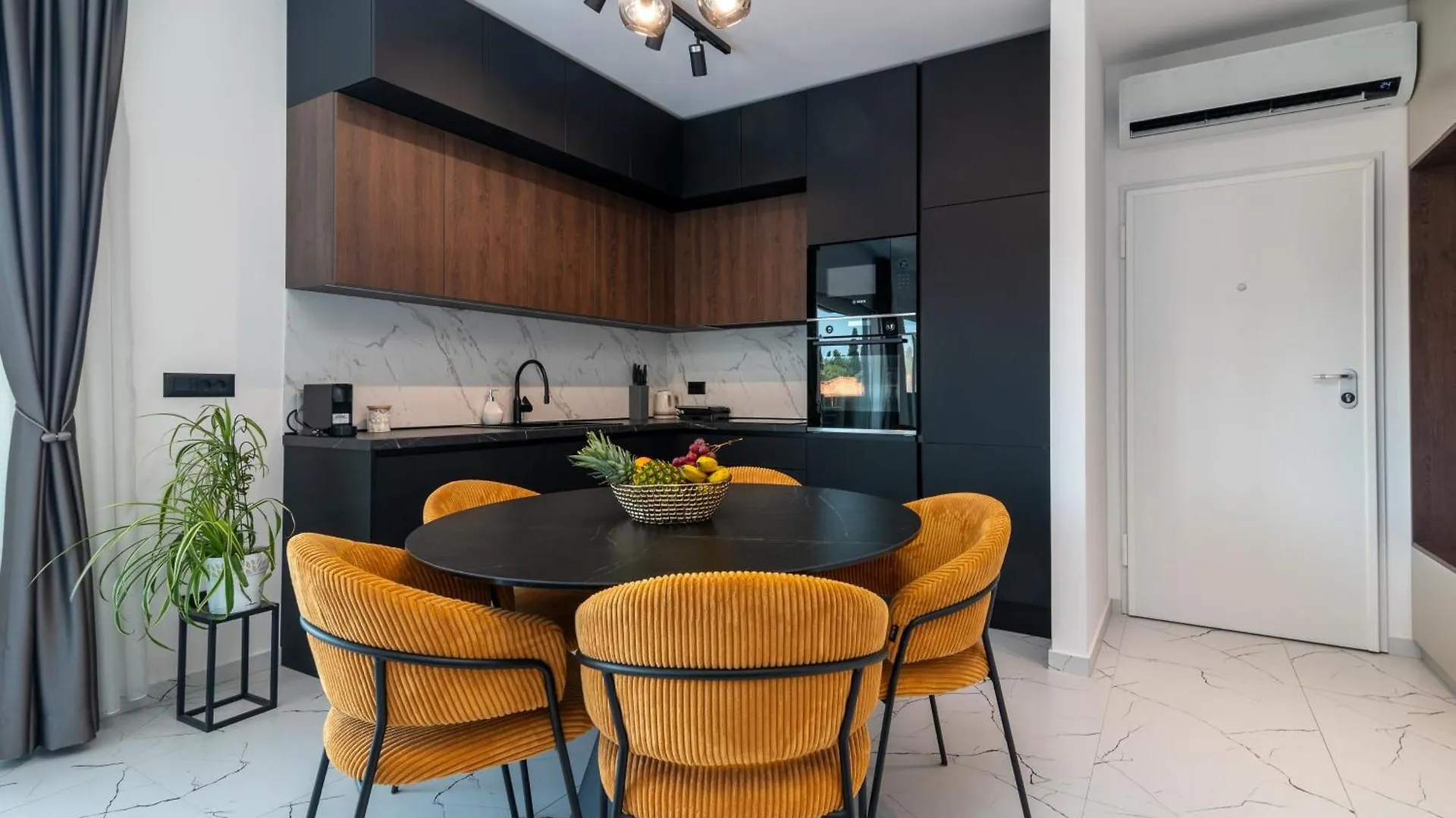Penthouse Luka Apartment Trogir